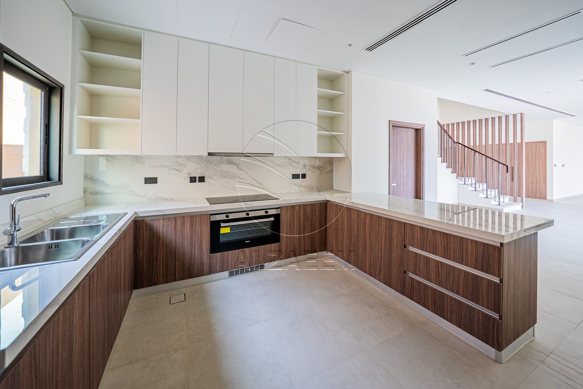 Single Row Villa | Huge Plot | Ready for Occupancy