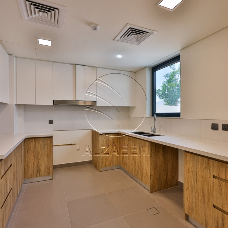 Single Row CORNER | Premium and High End Location
