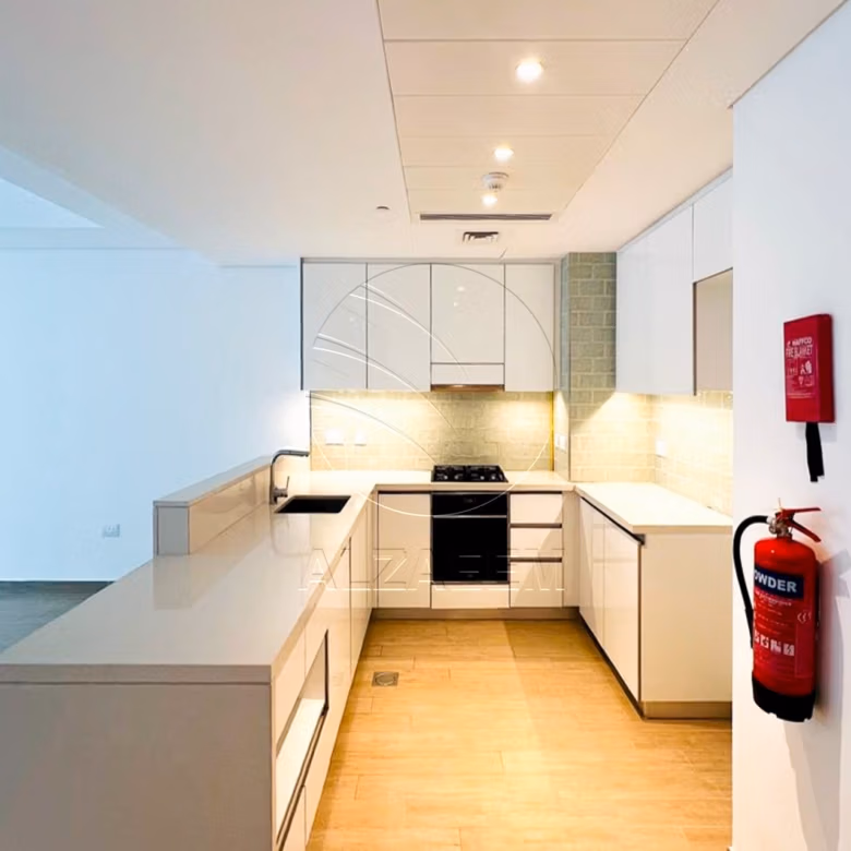 VACANT | High Floor | Partial Sea and Golf view