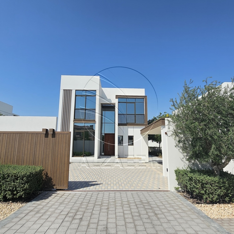 Stunning Location | 4BR+M+D | Vacant Soon!