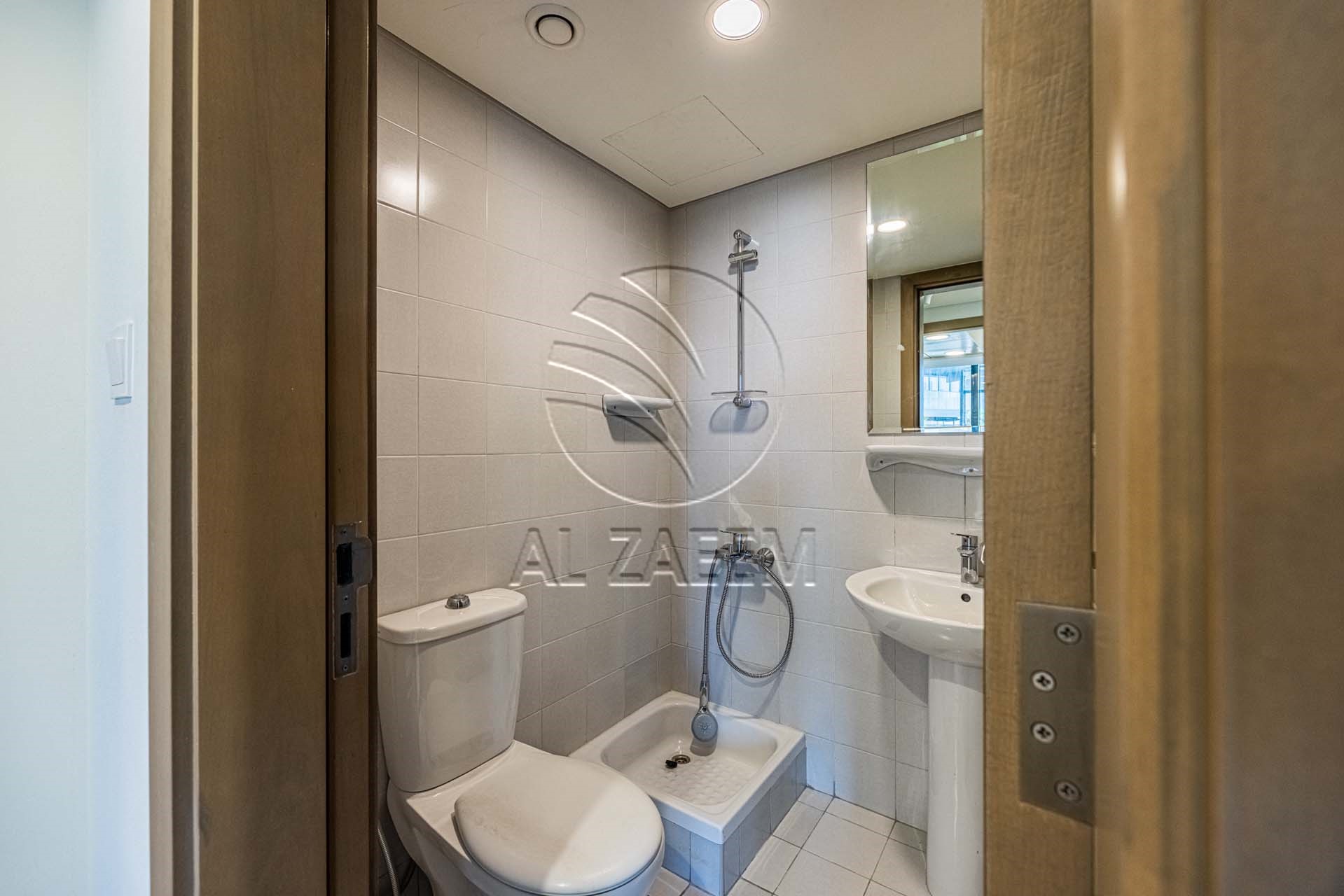 Vacant | DUPLEX | Facing The Pool | 4 payments