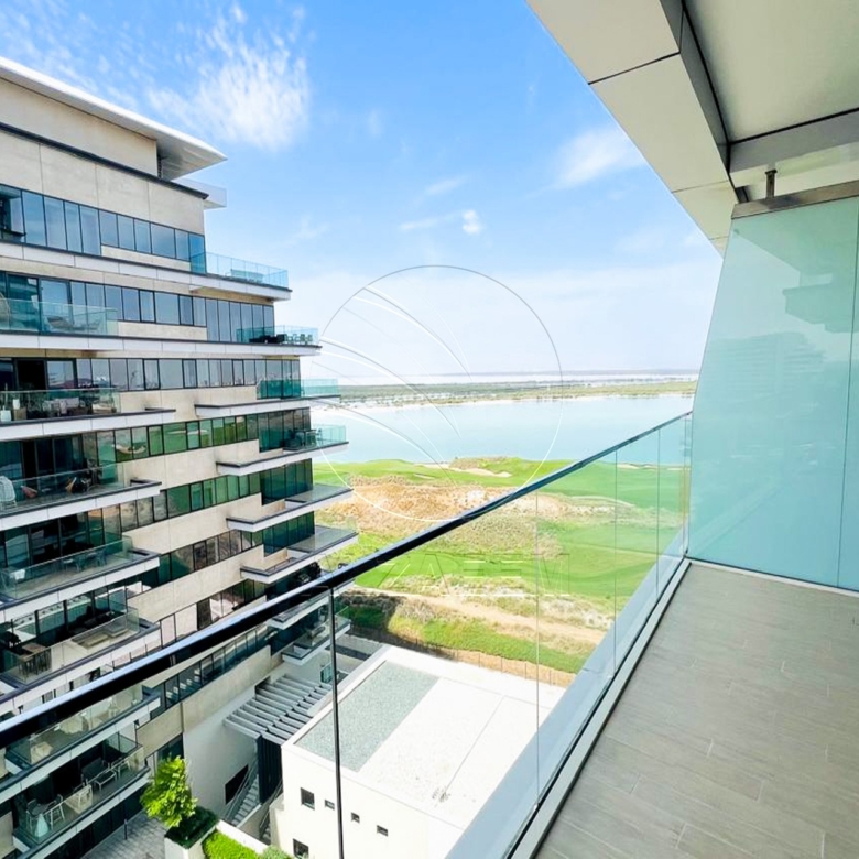 VACANT | High Floor | Partial Sea and Golf view