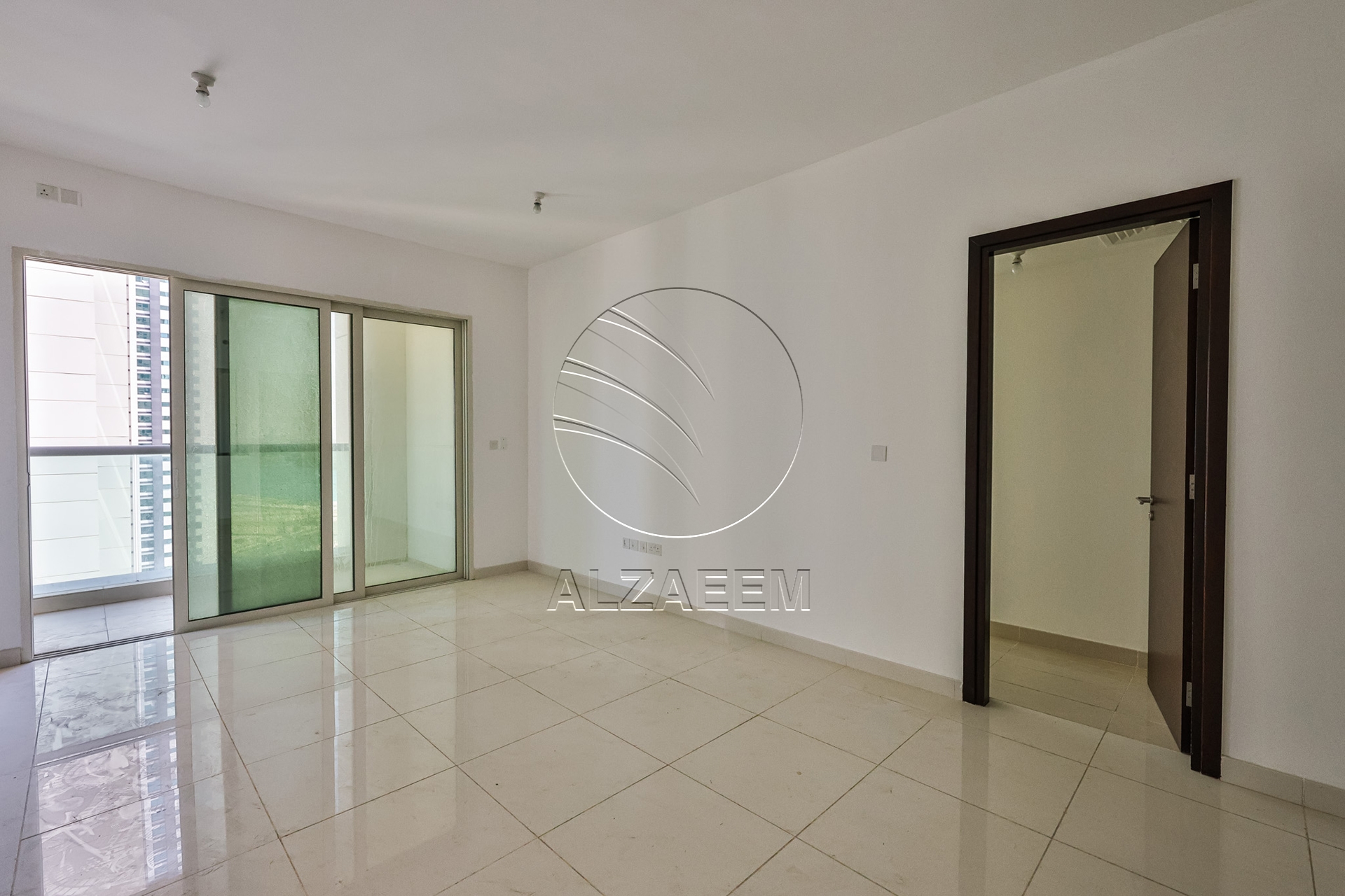 HIGH Level | BIG LAYOUT | Balcony | Open Kitchen