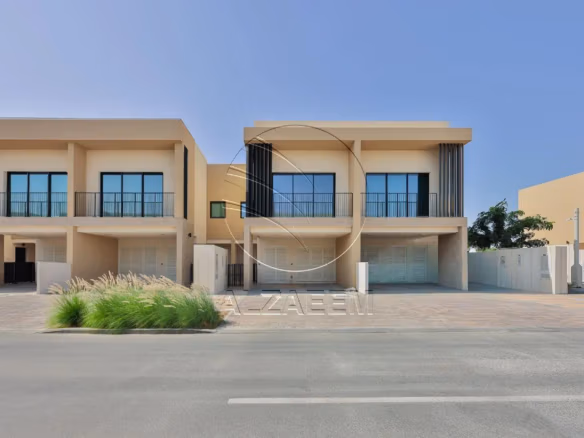 Corner Single Row! Biggest 2BR Plot in Yas Acres