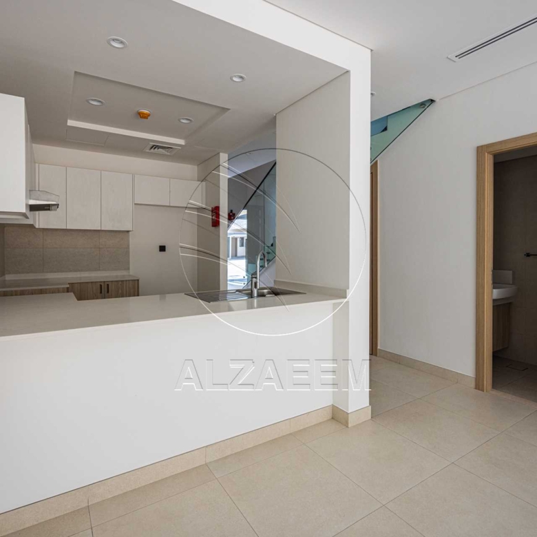 EXCLUSIVE! Spacious 2BR+Maid | Single Row Mid