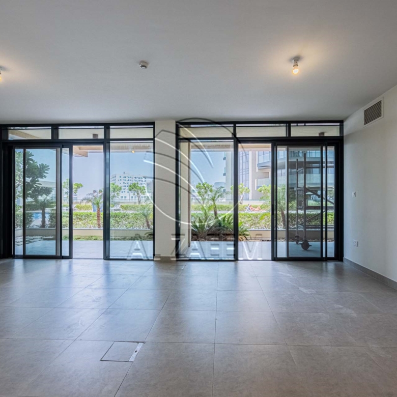 Vacant | DUPLEX | Facing The Pool | 4 payments