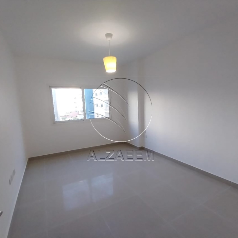 √VACANT! Community View | Mid Level√