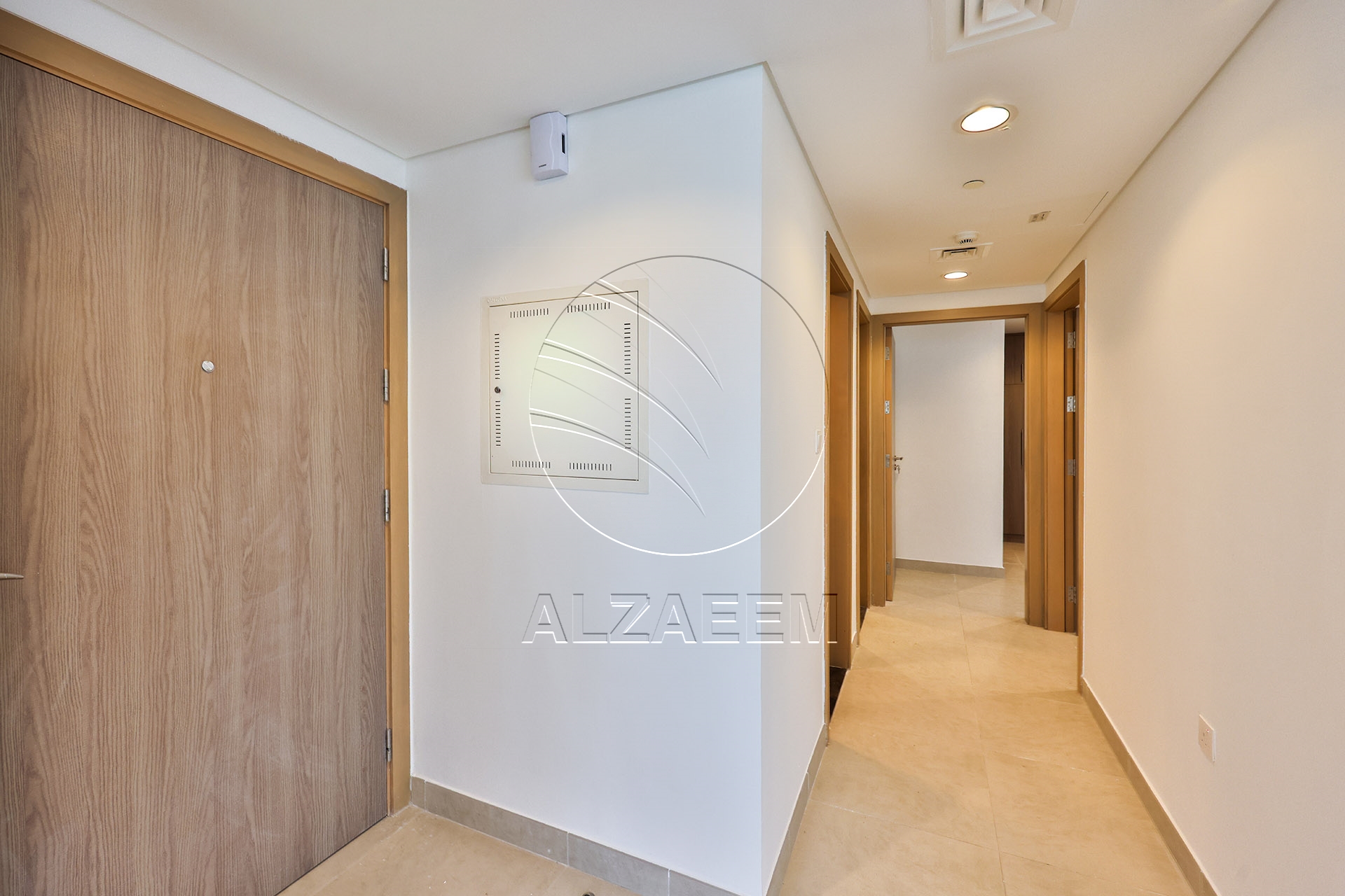 HOT DEAL! Corner Unit – Partial Sea View | Parking