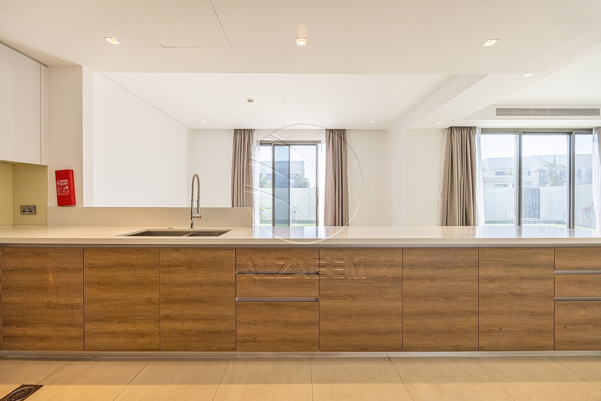 Huge Corner Unit | VACANT | Steps from the Park