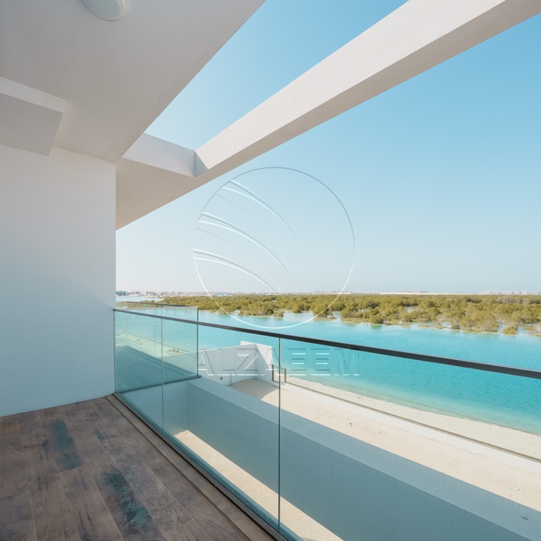 √Seafront VIP Villa | Single Row Corner Big Plot√