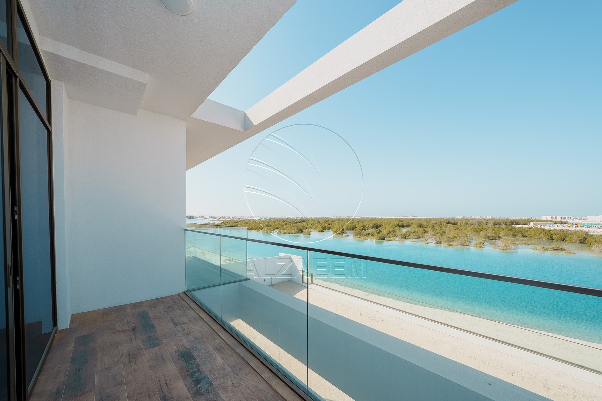 √Seafront VIP Villa | Single Row Corner Big Plot√