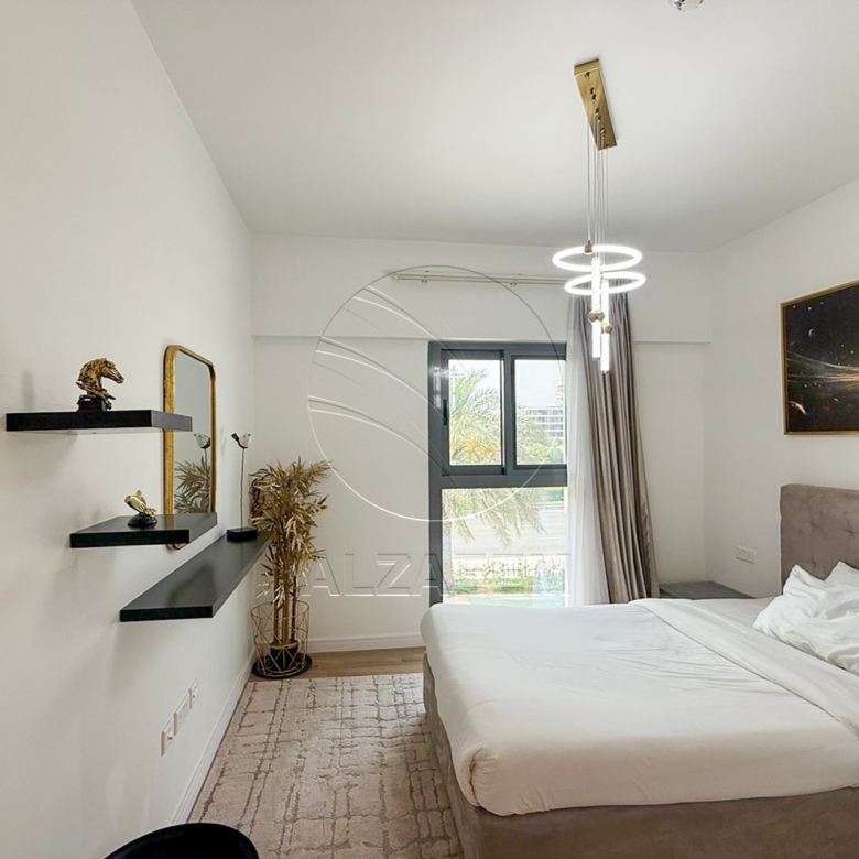 Fully Furnished | 3 Balconies | Corner | VACANT