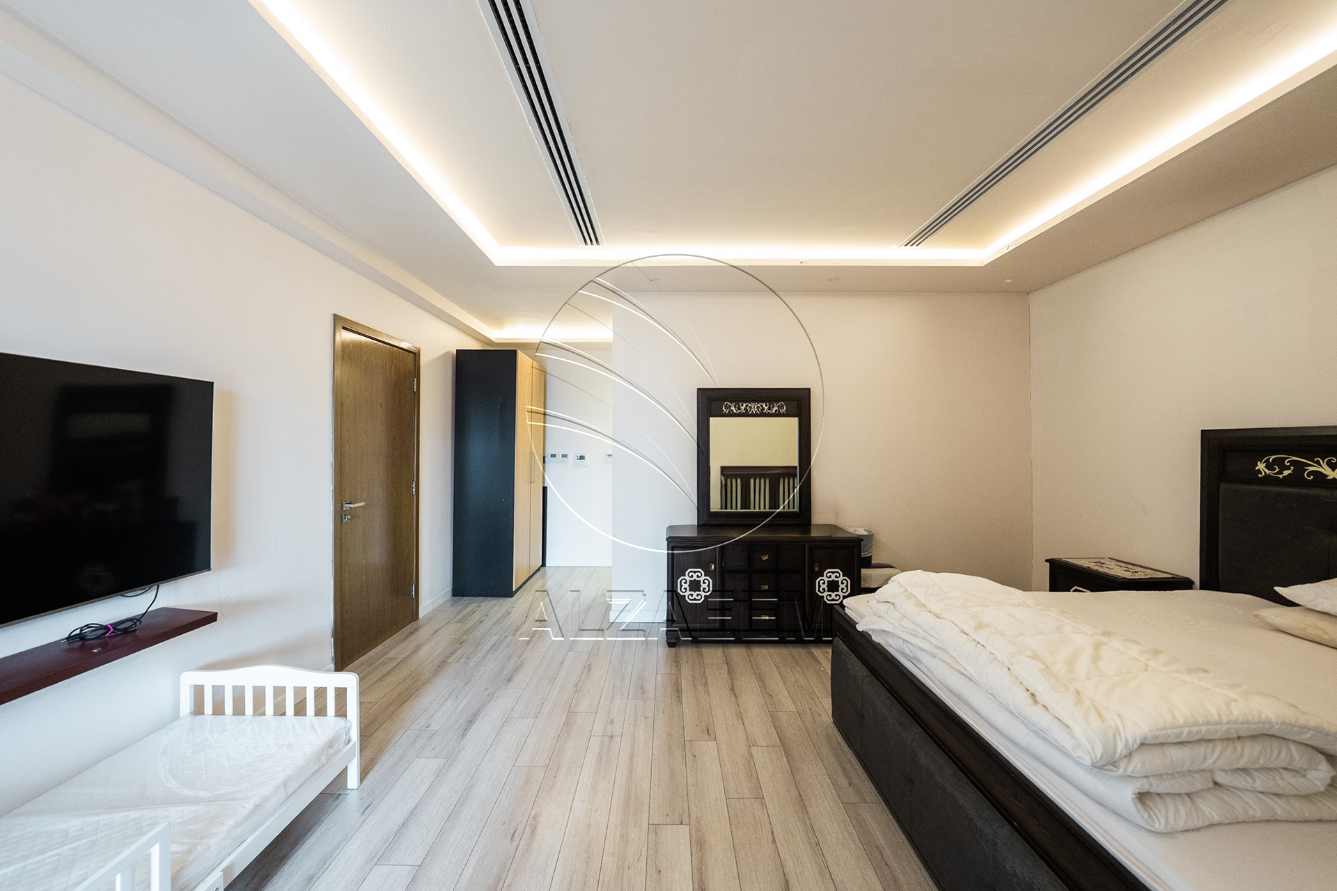 VIP | Upgraded Villa | Corner Single Row | Jacuzzi