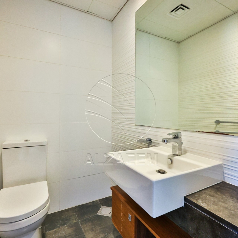 Sea View | High Floor | VACANT | Up to 4 Payments