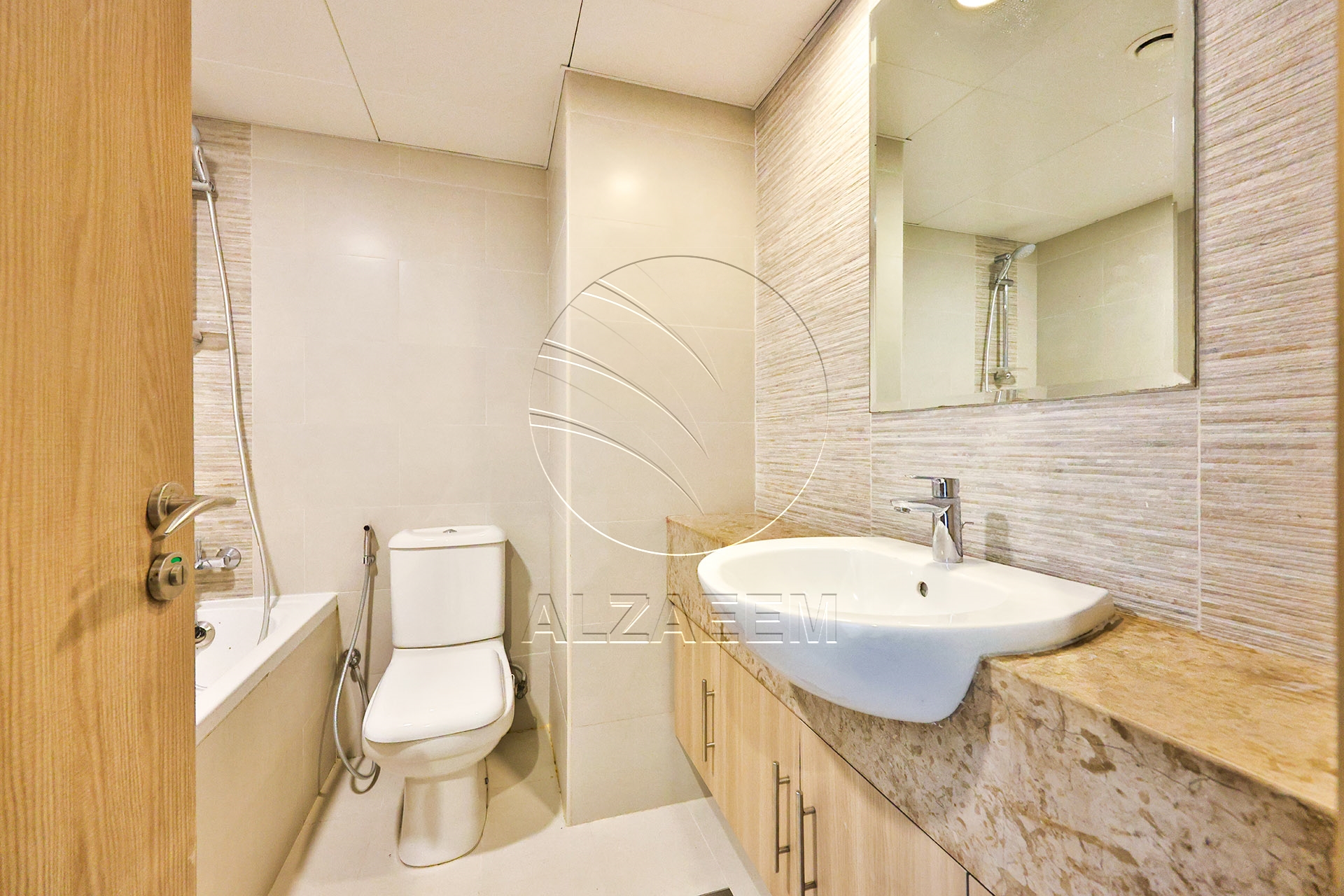 HOT DEAL! Corner Unit – Partial Sea View | Parking