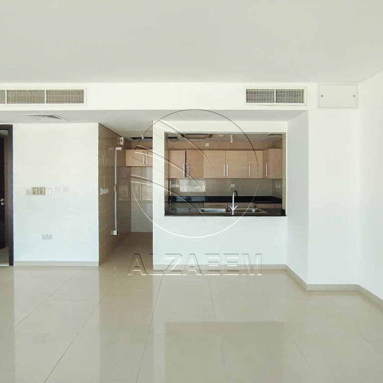 √VACANT! Sea View | On High Floor√