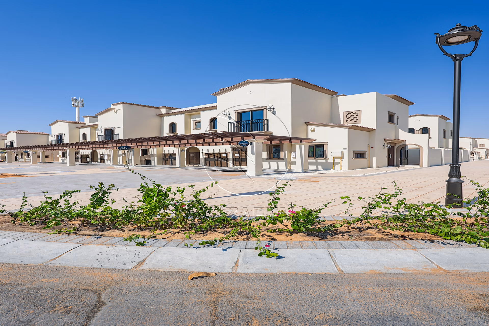 √ CASARES | Single Row Mid | Near the Garden √