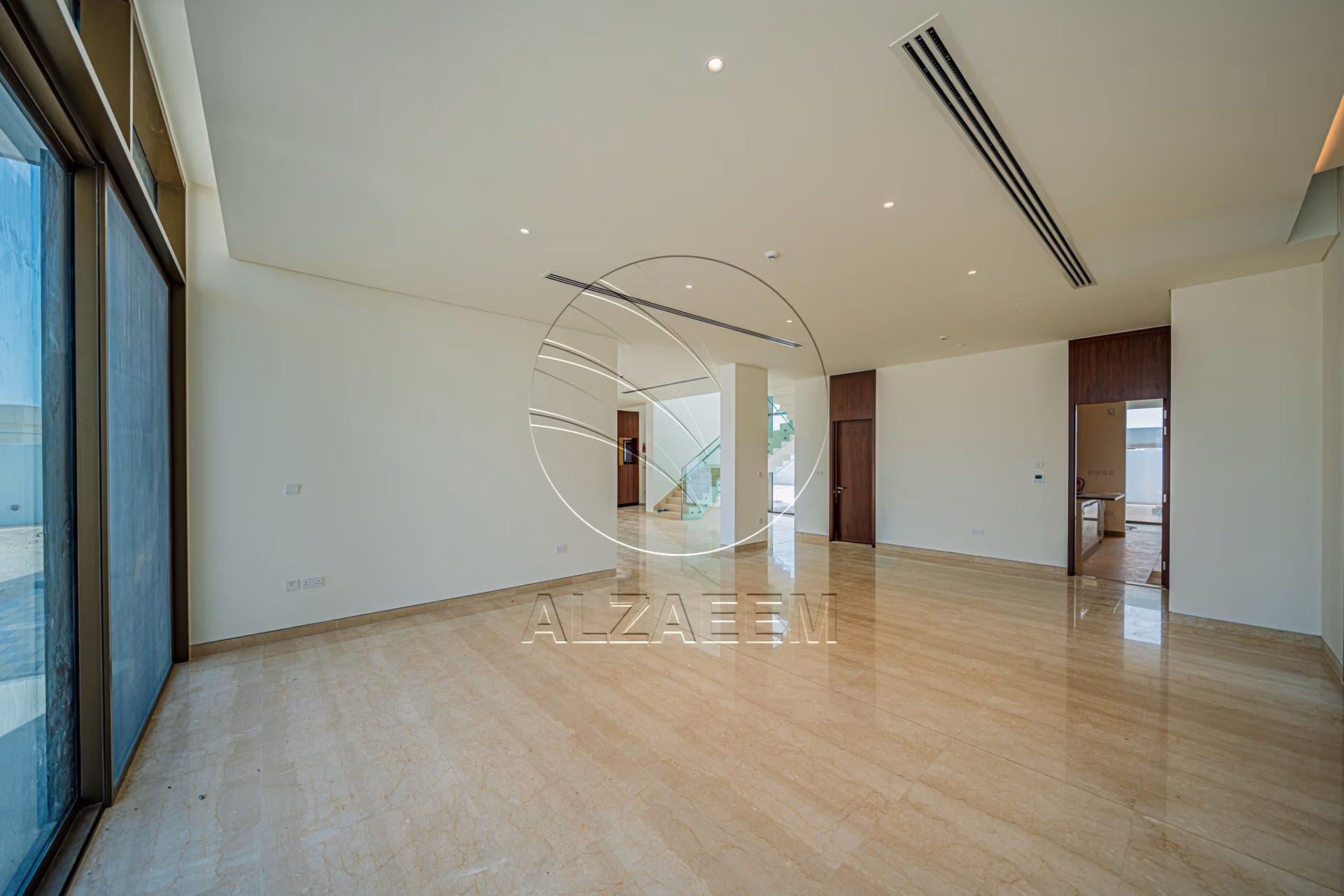 √VACANT Exclusive V-5 SELECT | Partial Sea View√