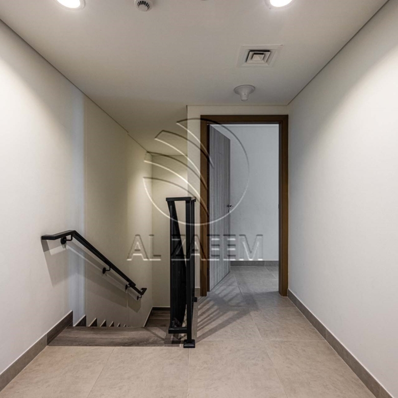 Vacant | DUPLEX | Facing The Pool | 4 payments