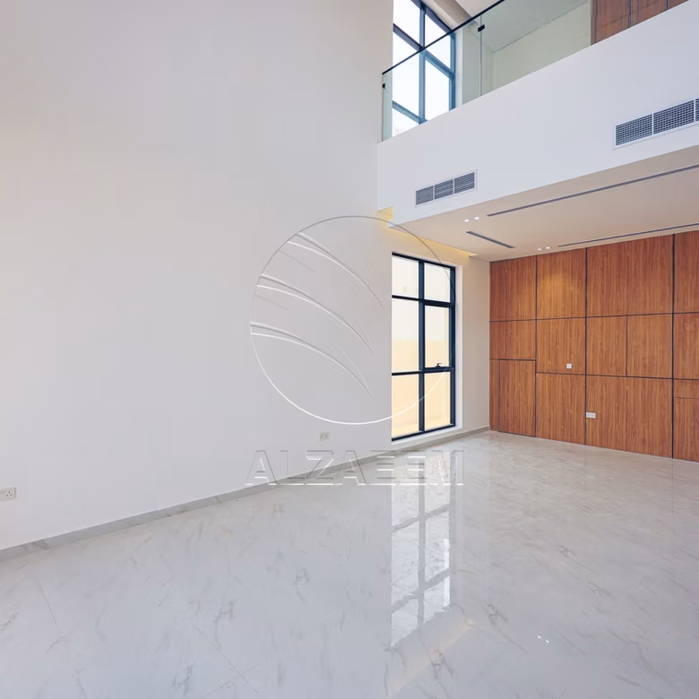 Corner | High Quality Finishing| High Ceiling