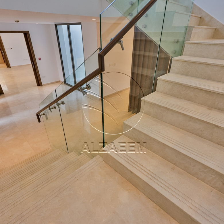 Golf Course View Villa + 1047Sqm Landscaped Plot