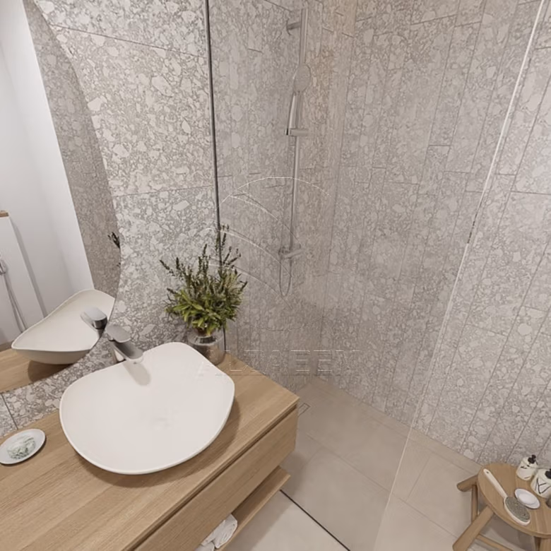 TOP FLOOR | Partial Canal View | Fully Furnished