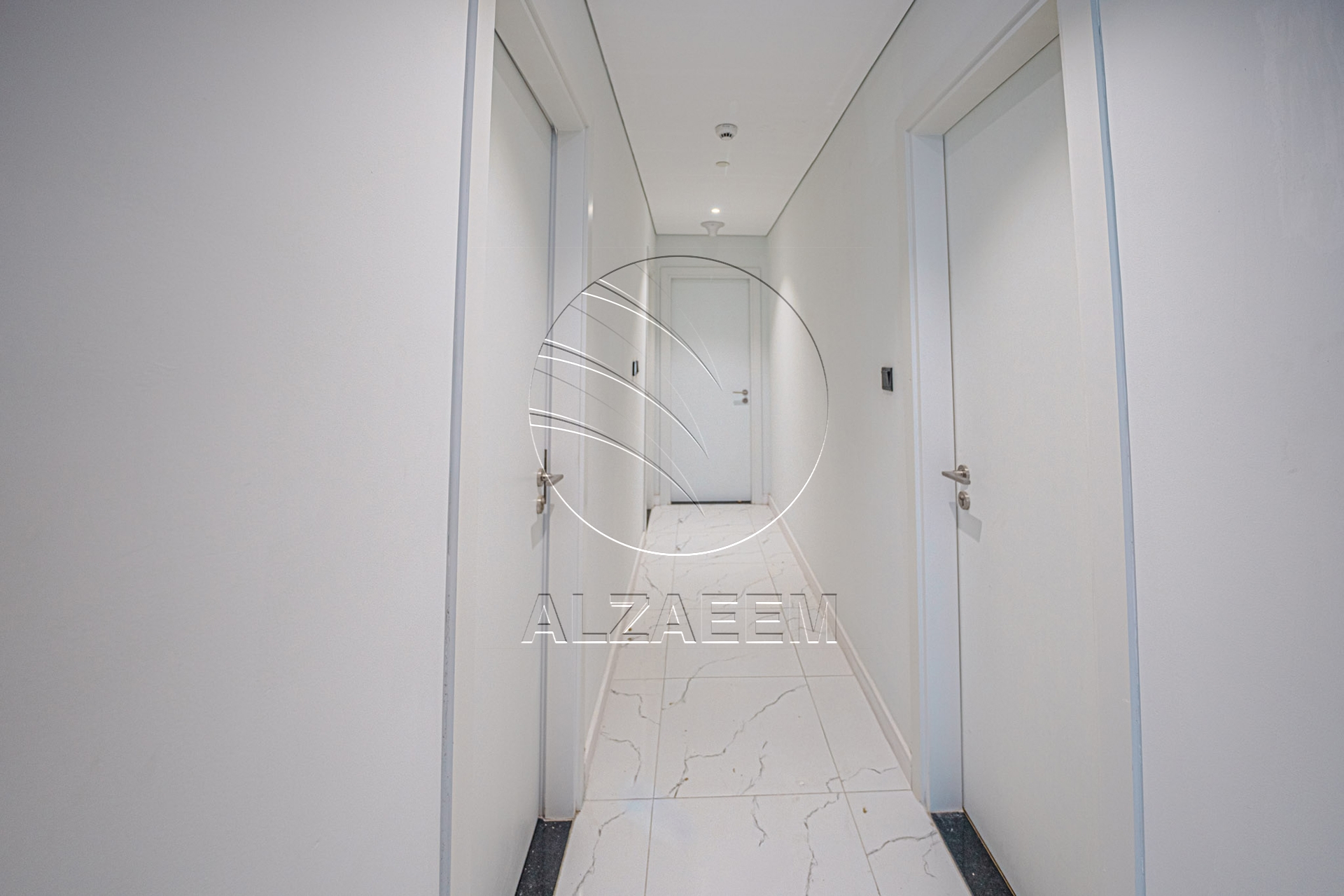 FURNISHED! Overlooking the Pool | Up to 2 Payments