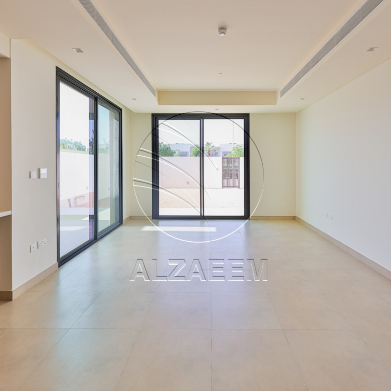 √Corner Single Row! Biggest 2BR Plot in Yas Acres√