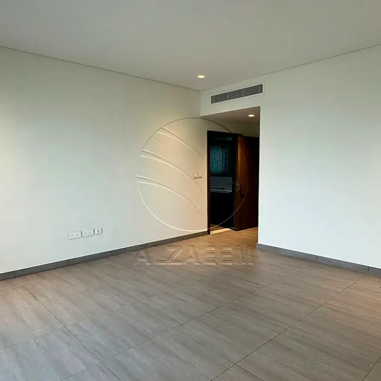 HOT DEAL | Move-in Ready | Single Row – Mid Unit