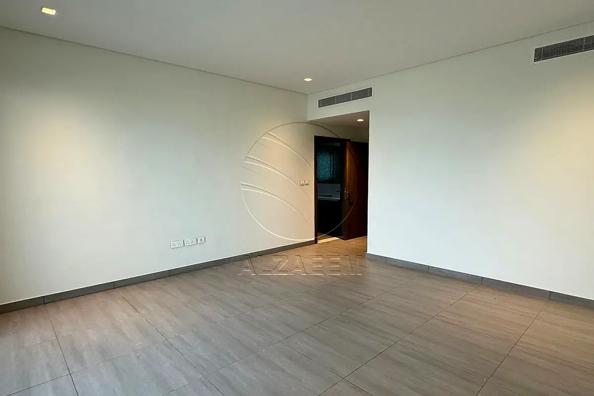 HOT DEAL | Move-in Ready | Single Row – Mid Unit