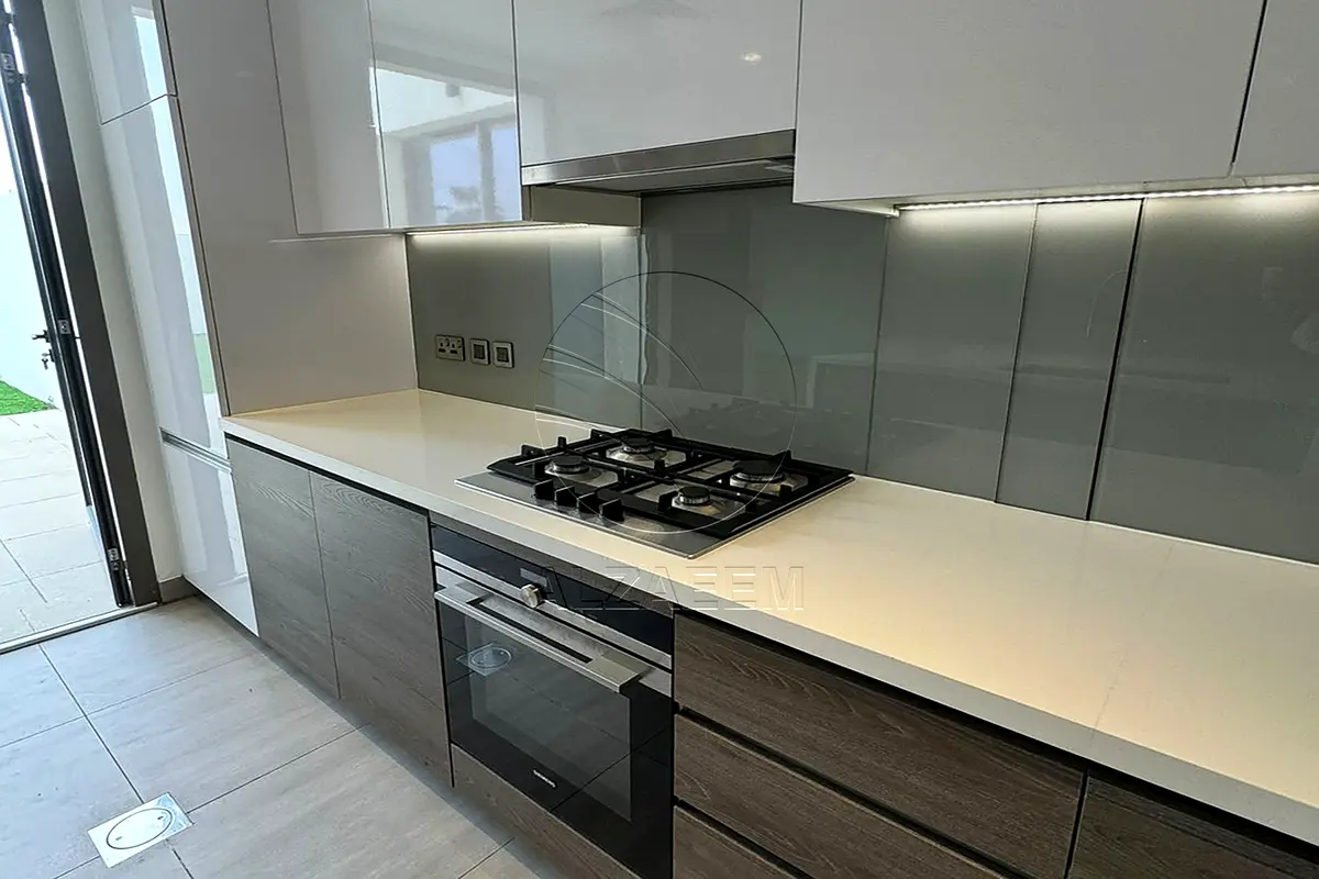 HOT DEAL | Move-in Ready | Single Row – Mid Unit