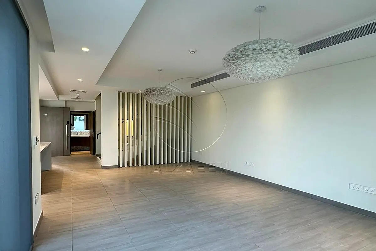 HOT DEAL | Move-in Ready | Single Row – Mid Unit