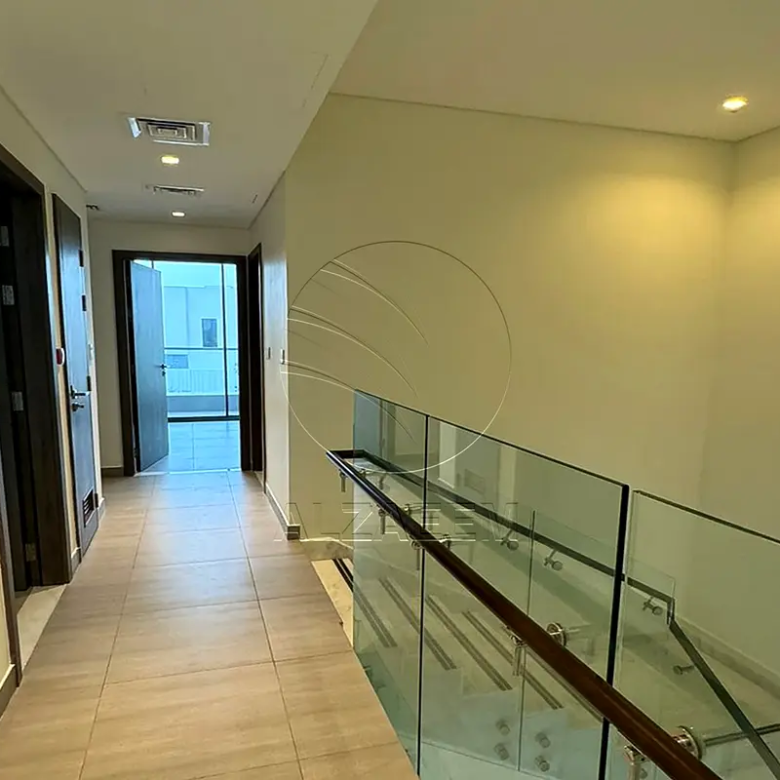 HOT DEAL | Move-in Ready | Single Row – Mid Unit
