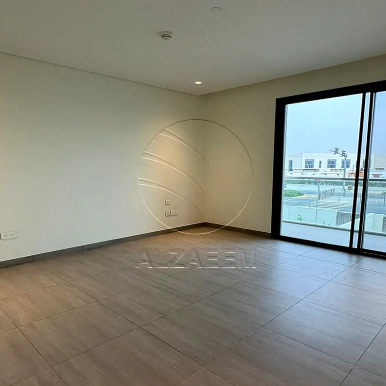 HOT DEAL | Move-in Ready | Single Row – Mid Unit