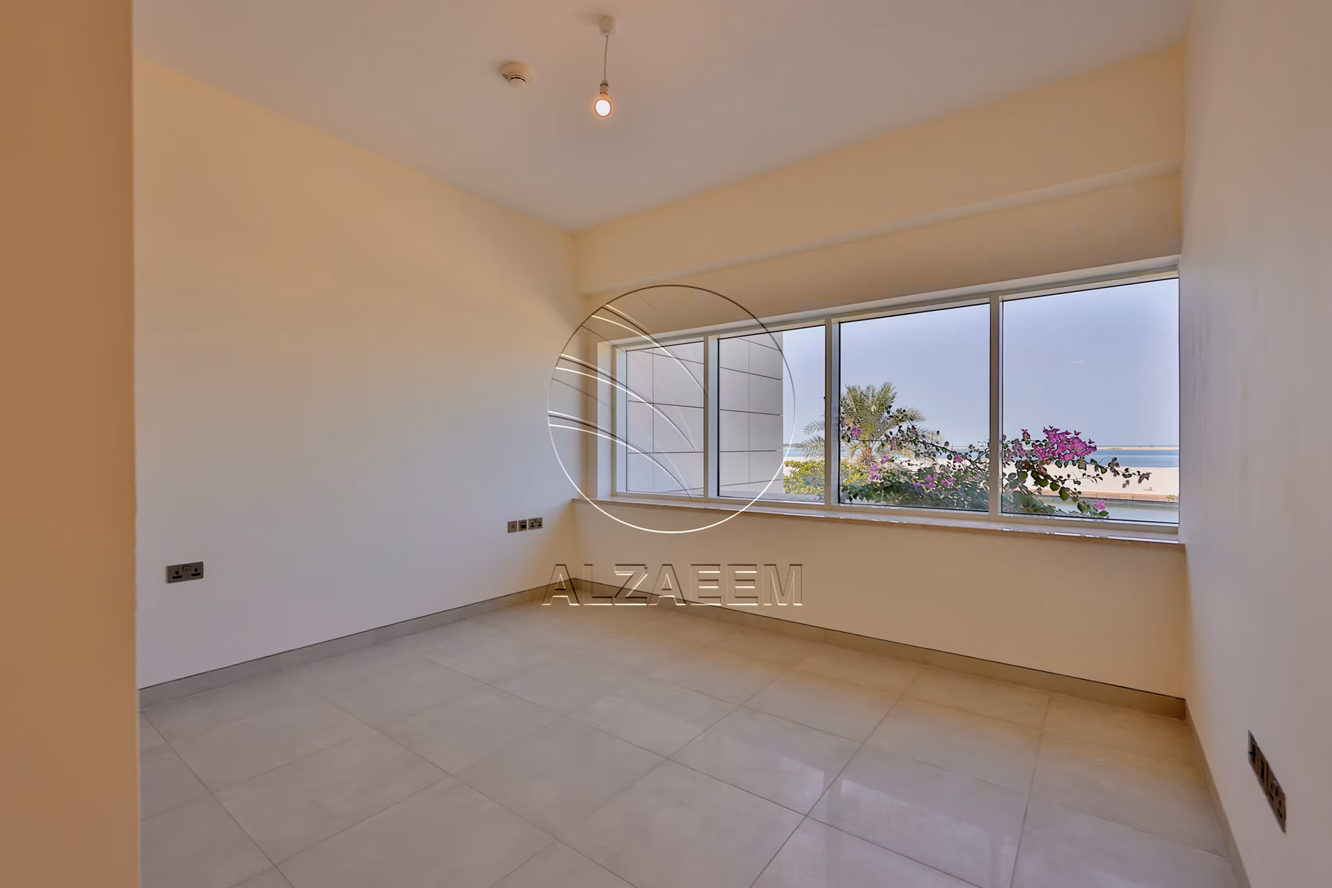 √ Luxurious Sea View Simplex Townhouse | VACANT √