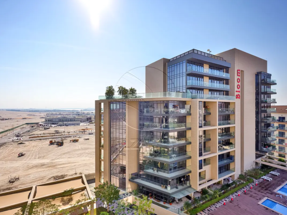 High Floor | White Goods Available | Move-in Ready