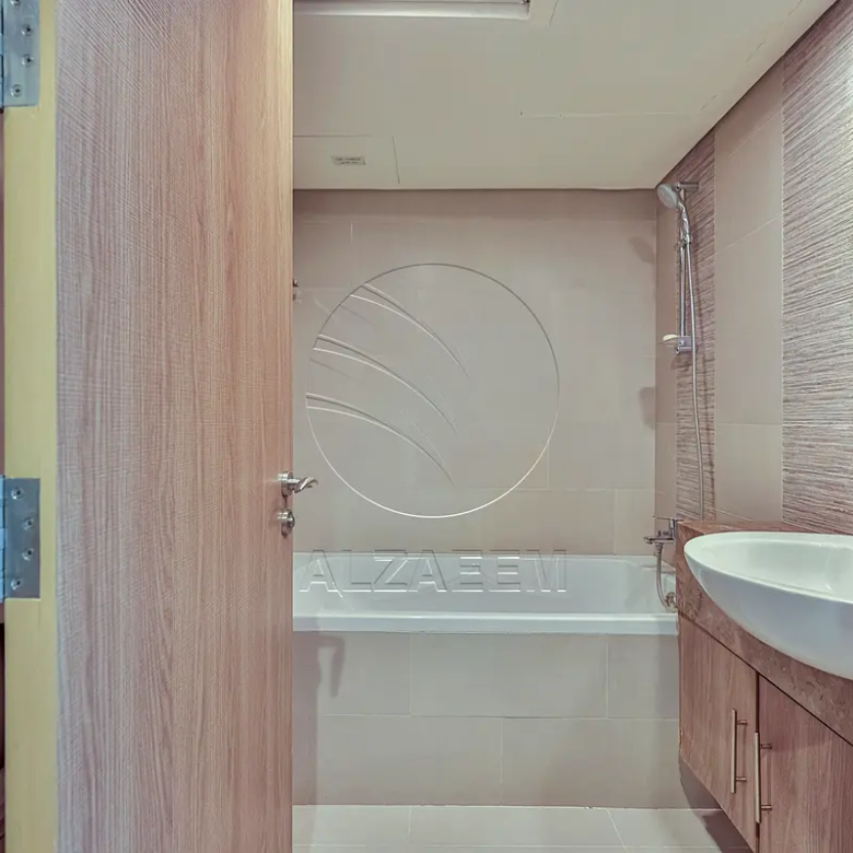 High Floor | White Goods Available | Move-in Ready