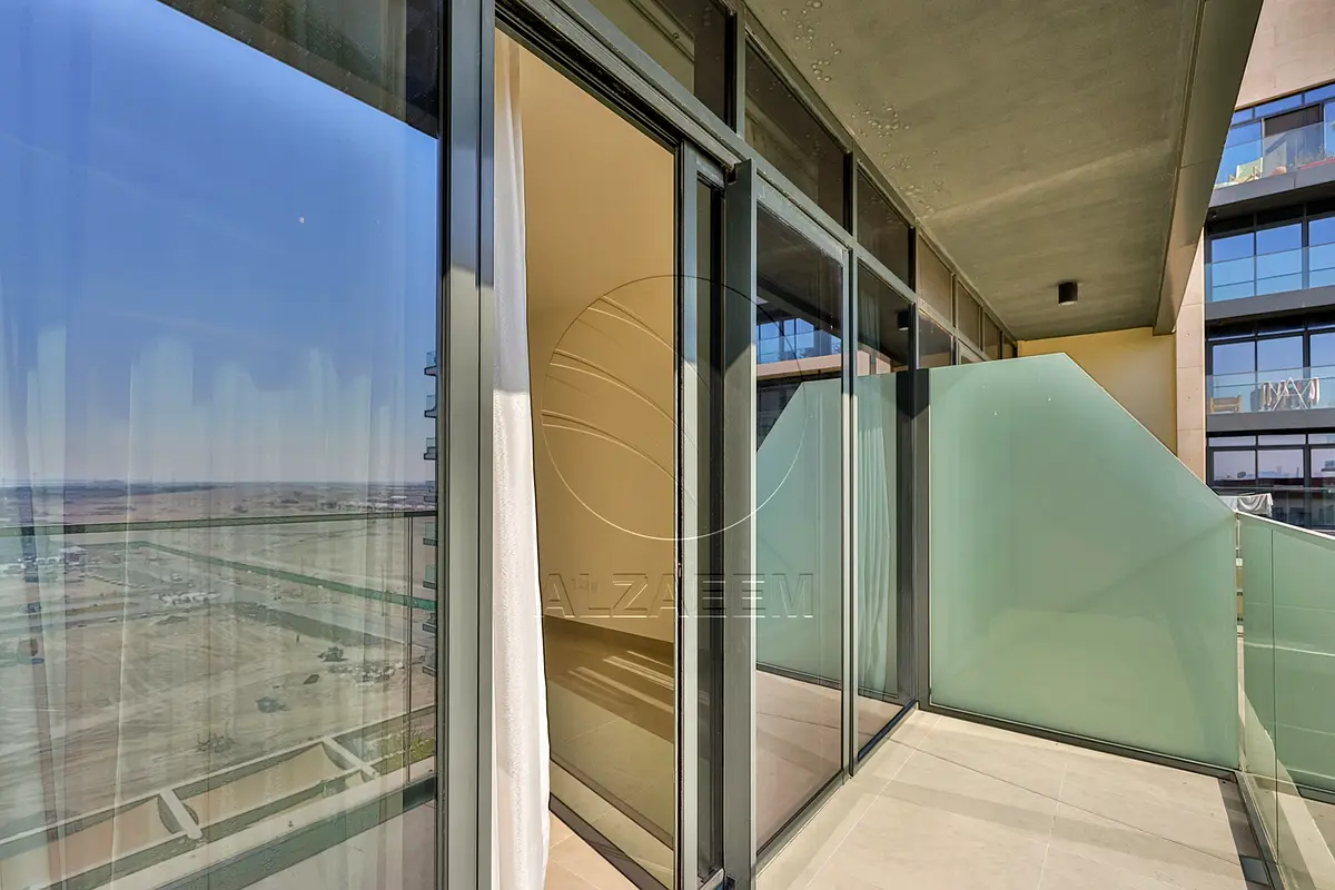 High Floor | White Goods Available | Move-in Ready