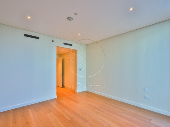 √ Sea View 2BR+M | VACANT | Luxury Living √