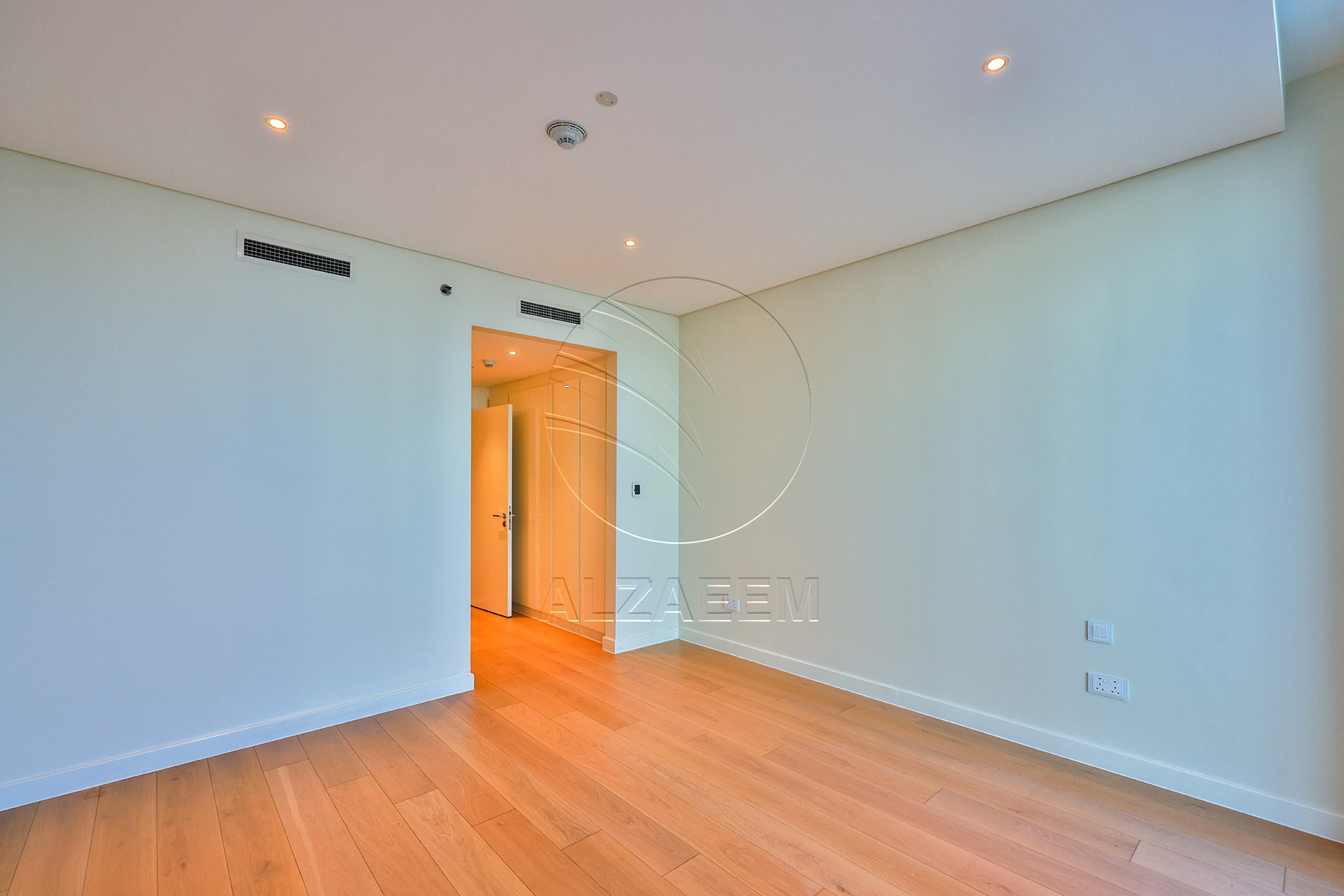 Sea View 2BR+M | VACANT | Luxury Living