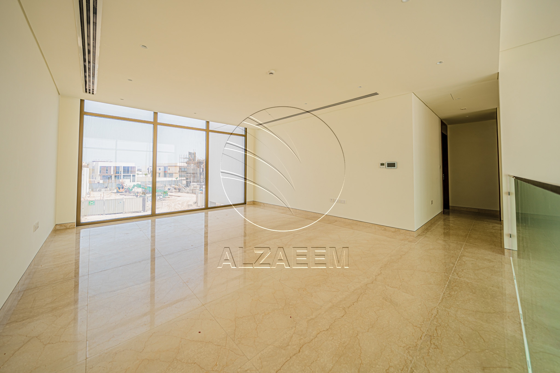 VACANT Exclusive V-5 SELECT | Partial Sea View
