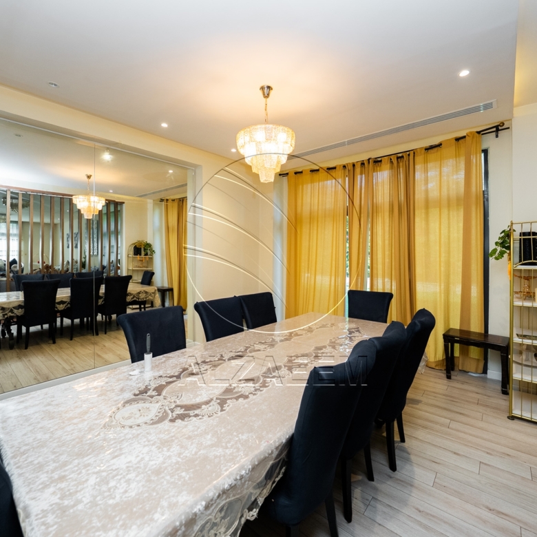 VIP | Upgraded Villa | Corner Single Row | Jacuzzi