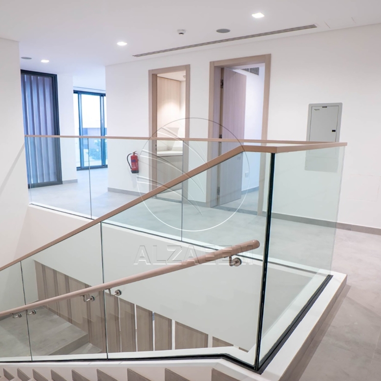 High Quality Upgraded Villa | Single Row | VACANT
