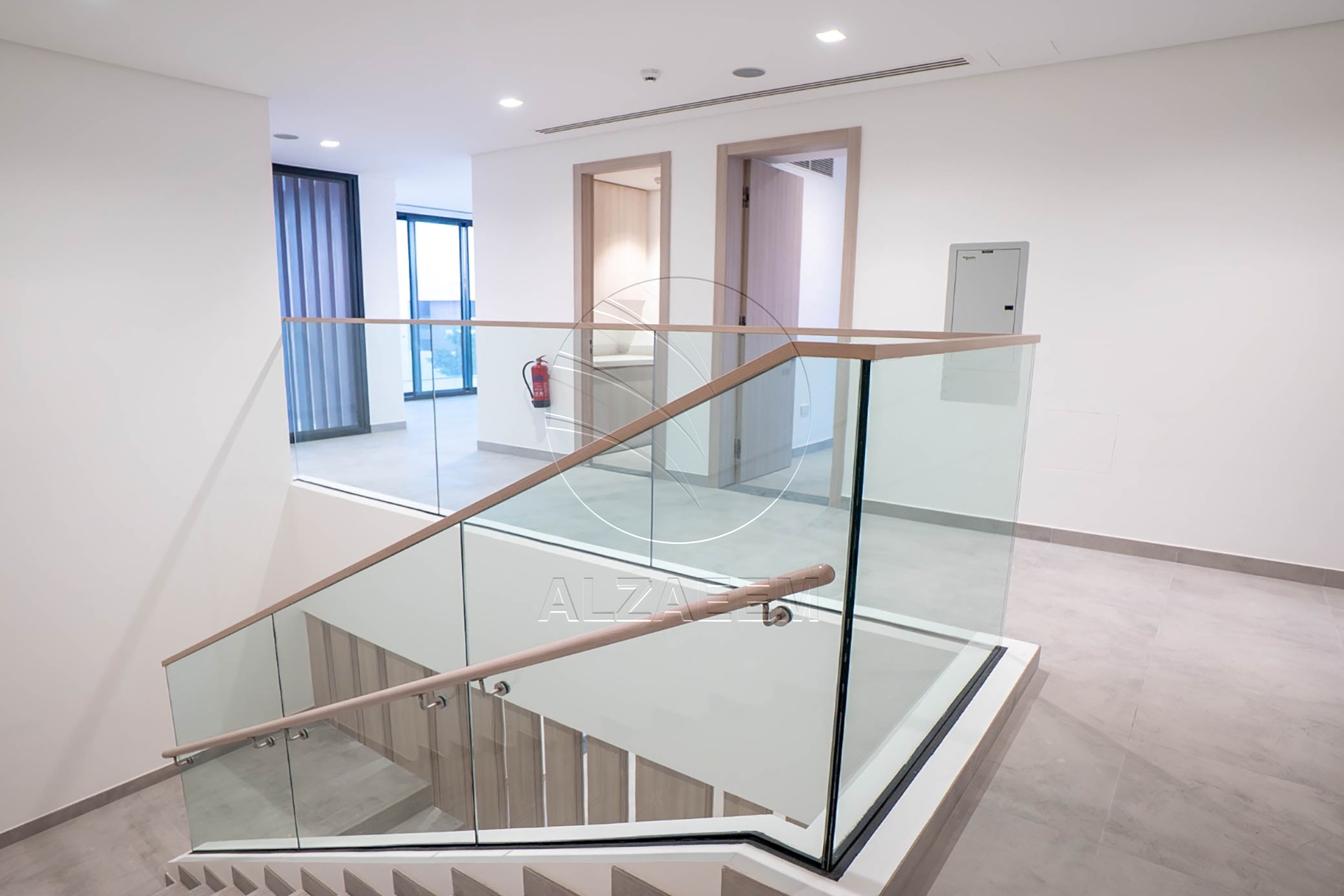 High Quality Upgraded Villa | Single Row | VACANT