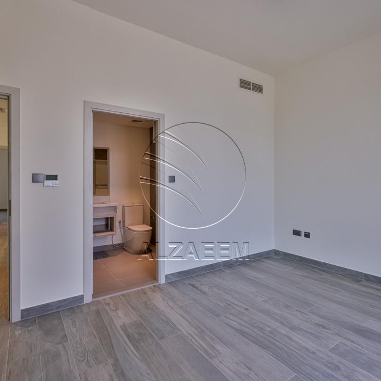 Single Row CORNER | Premium and High End Location