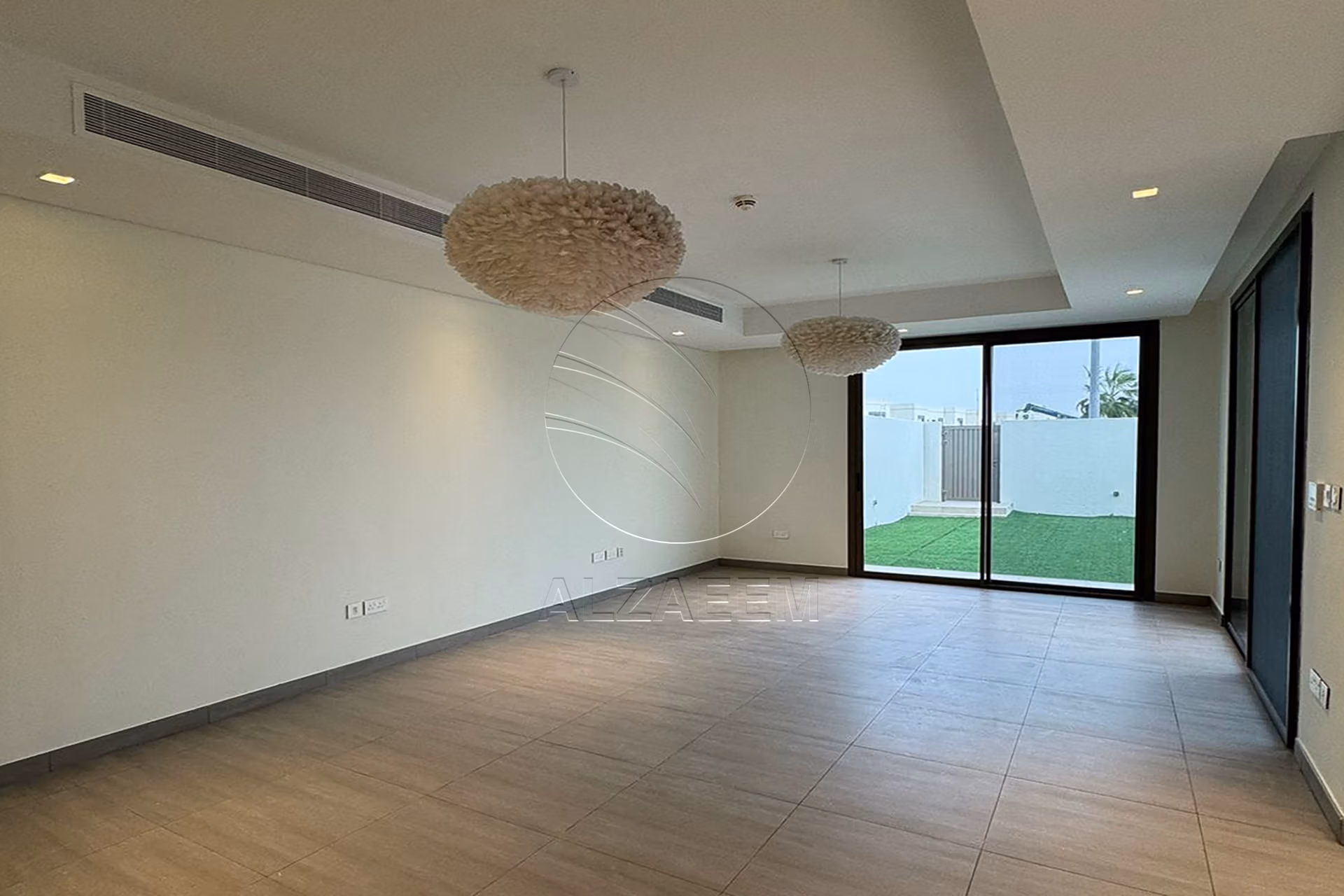 √HOT DEAL | Move-in Ready | Single Row – Mid Unit√