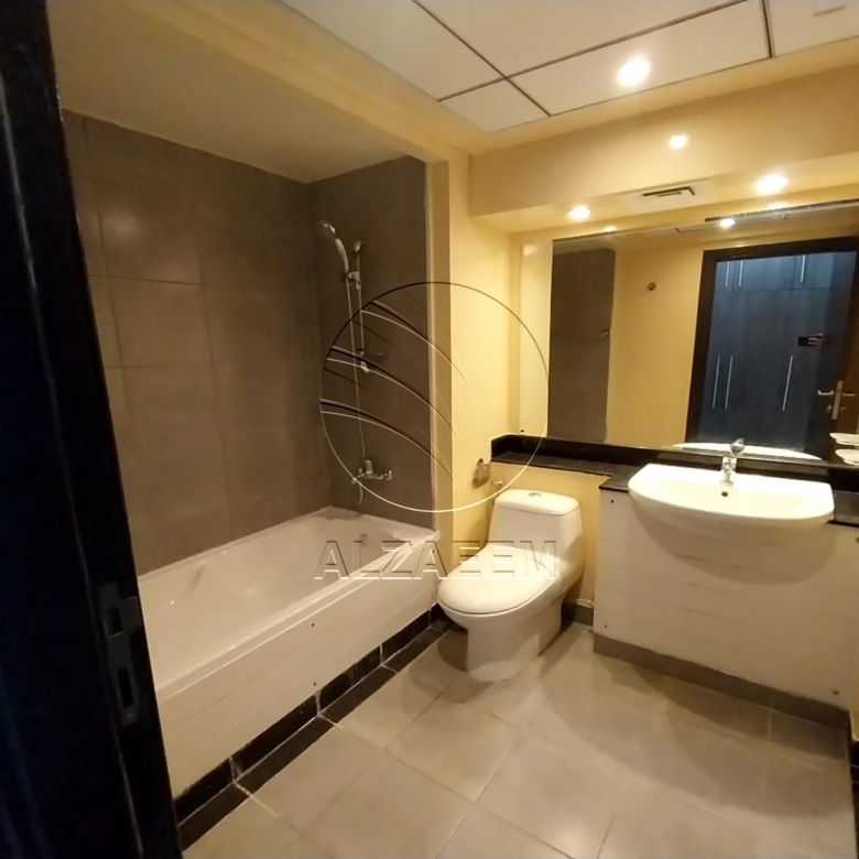 √VACANT! Community View | Mid Level√