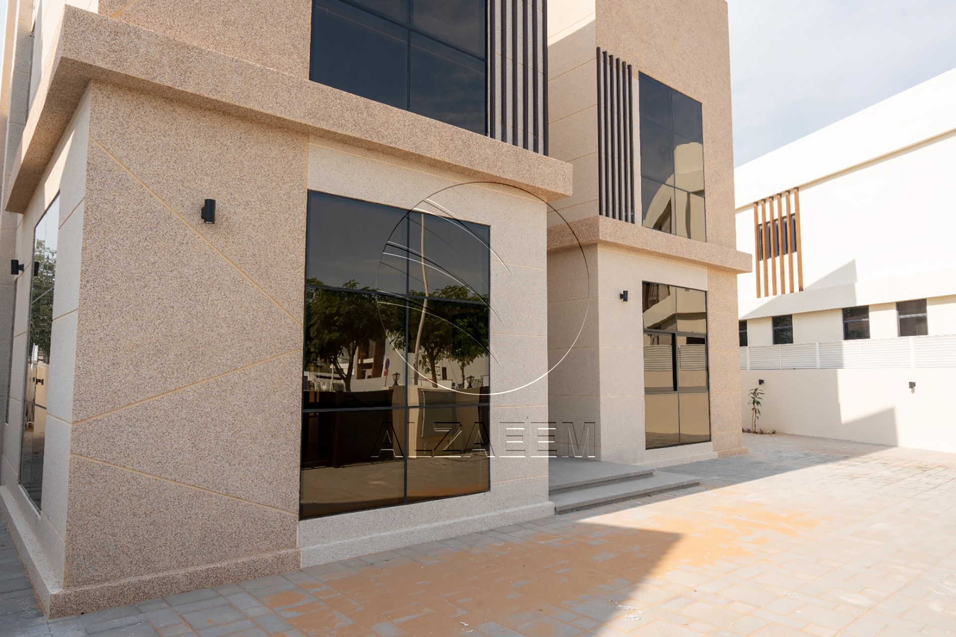√Brand New Single Row Modern Villa! Spacious Plot√