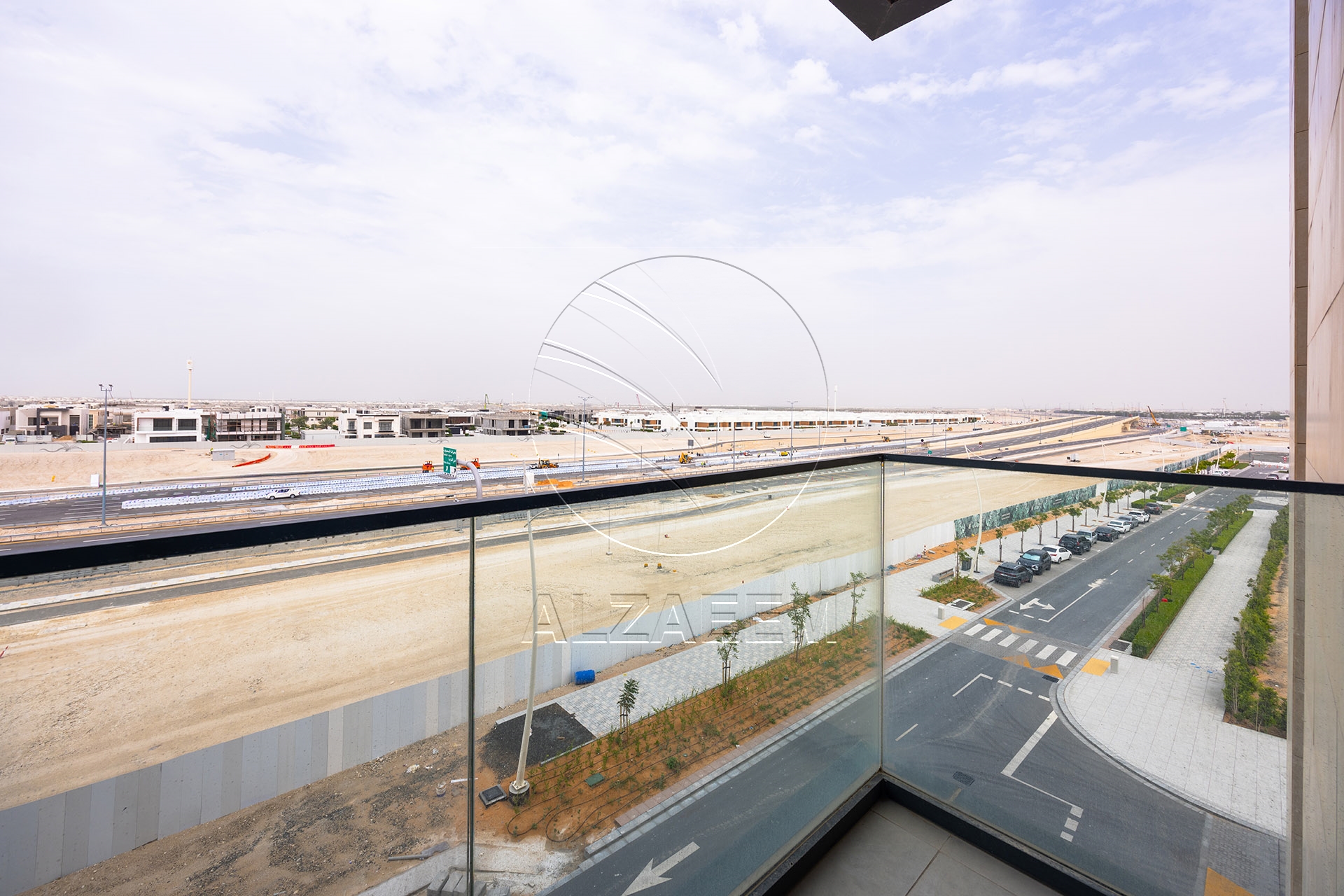 HOT DEAL! Corner Unit – Partial Sea View | Parking