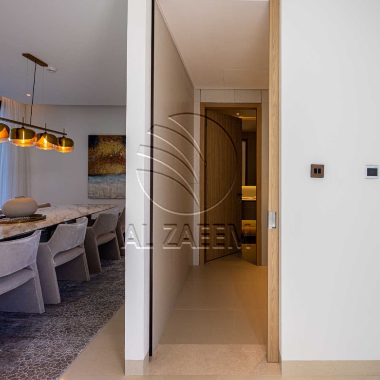 Price Reduced! Prime Location | HIGH Ceiling